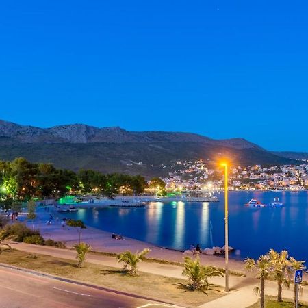 Hostel Book'N'Hook Stobreč Dış mekan fotoğraf