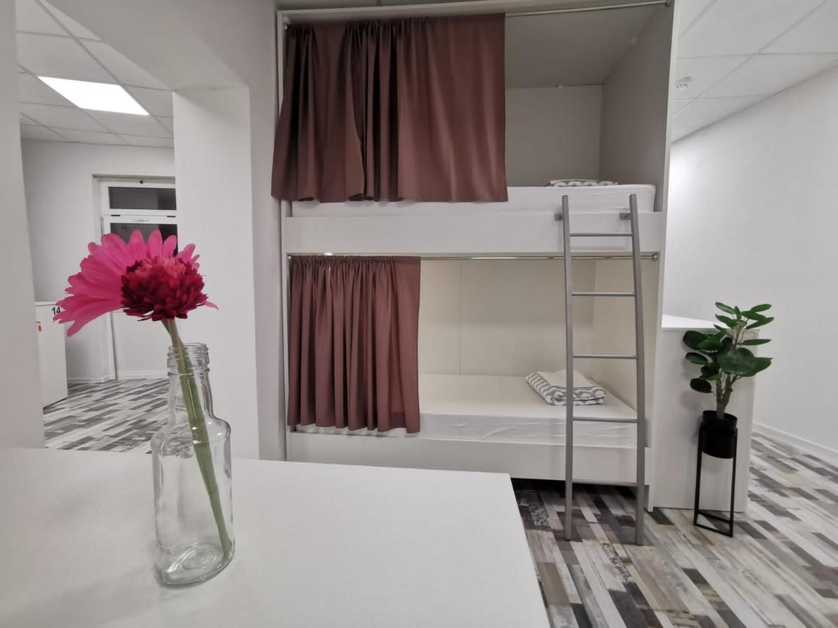 Hostel Book'N'Hook Stobreč Dış mekan fotoğraf