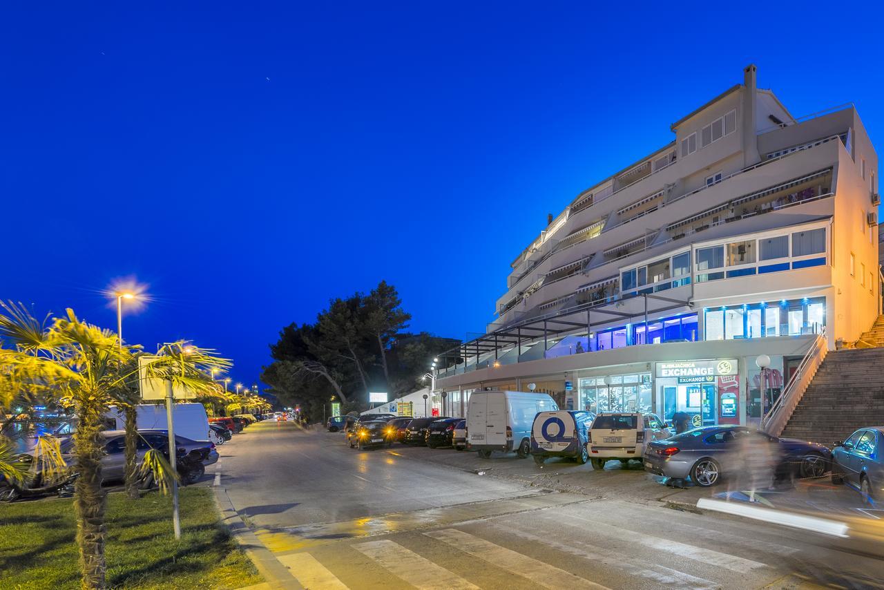 Hostel Book'N'Hook Stobreč Dış mekan fotoğraf